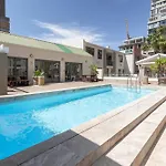 The Square 135- Studio With Free Parking, Pool & Gym Access